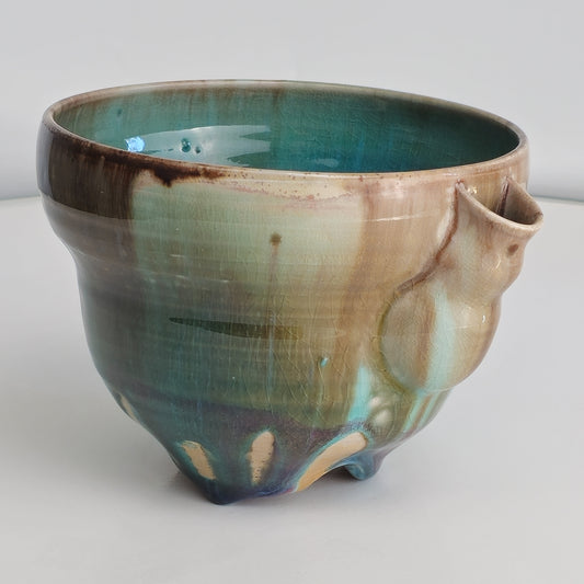 Pouring Bowl 17