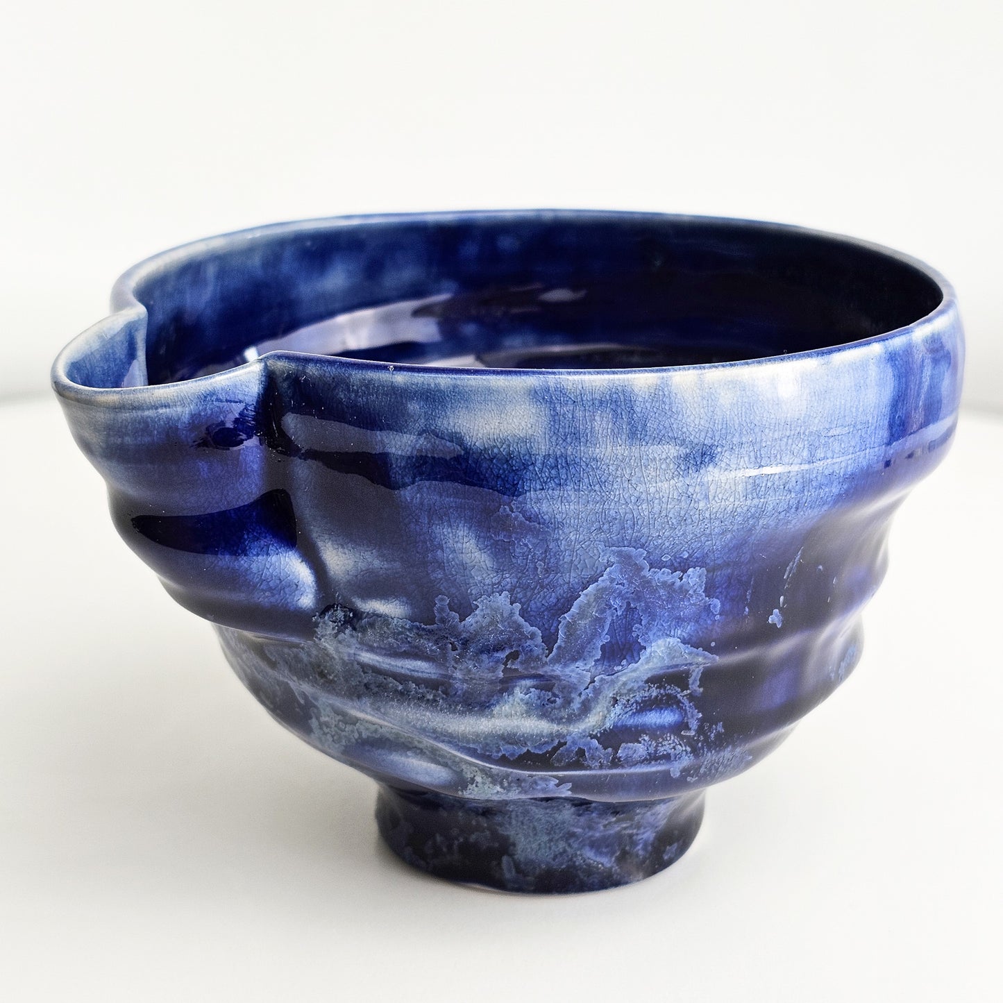 Pouring Bowl 04