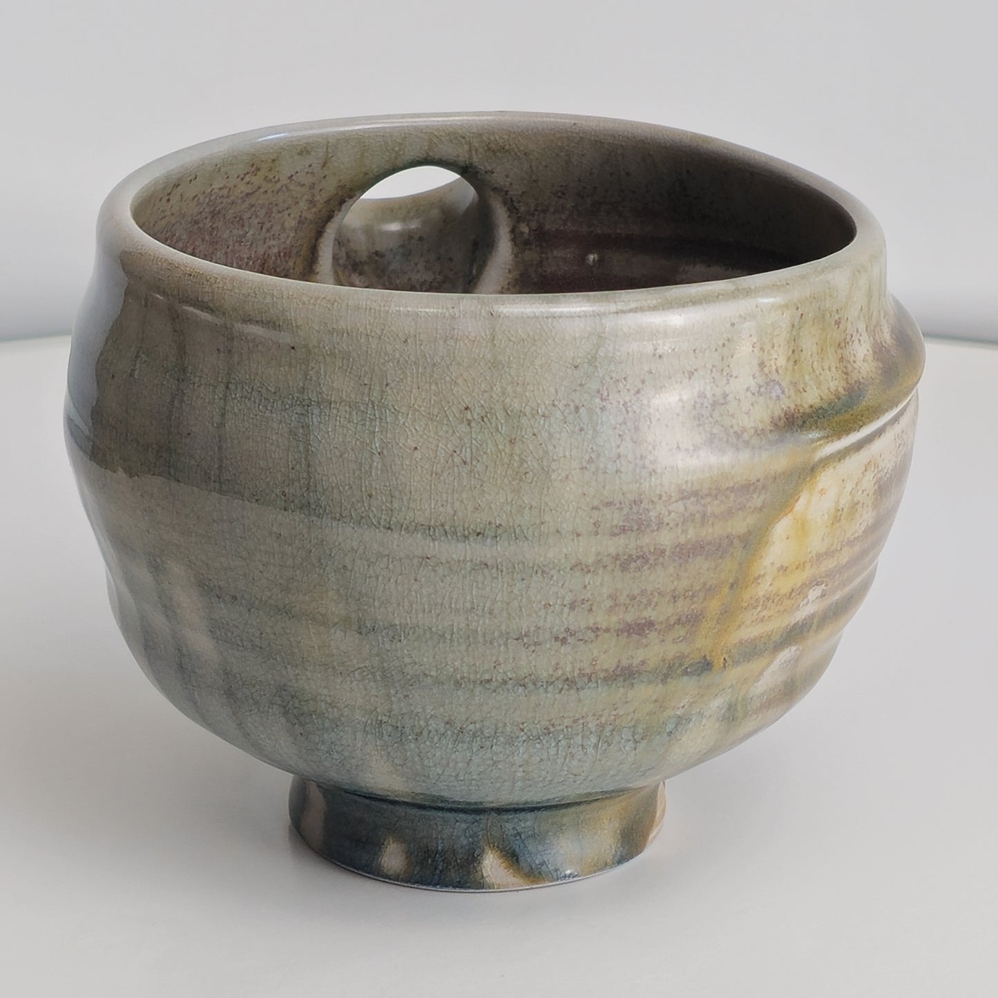 Pouring Bowl 48