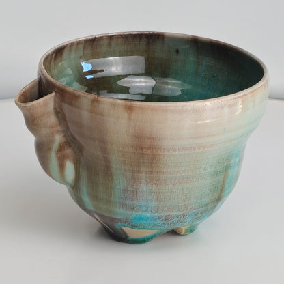 Pouring Bowl 17