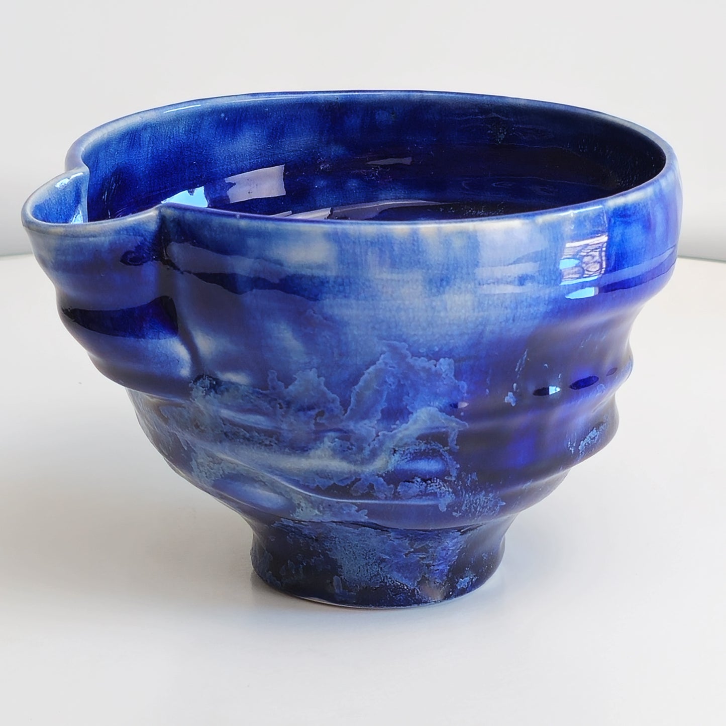 Pouring Bowl 04